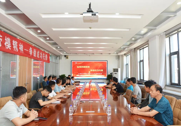 永利yl23411“弘扬劳模精神 争做成功先锋”第四期劳模宣讲活动举行