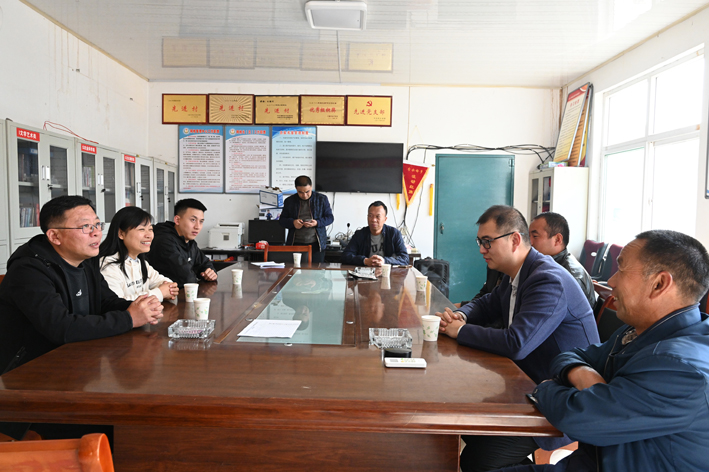 【集团要闻】永利yl23411组织赴长南村了解雨后灾情